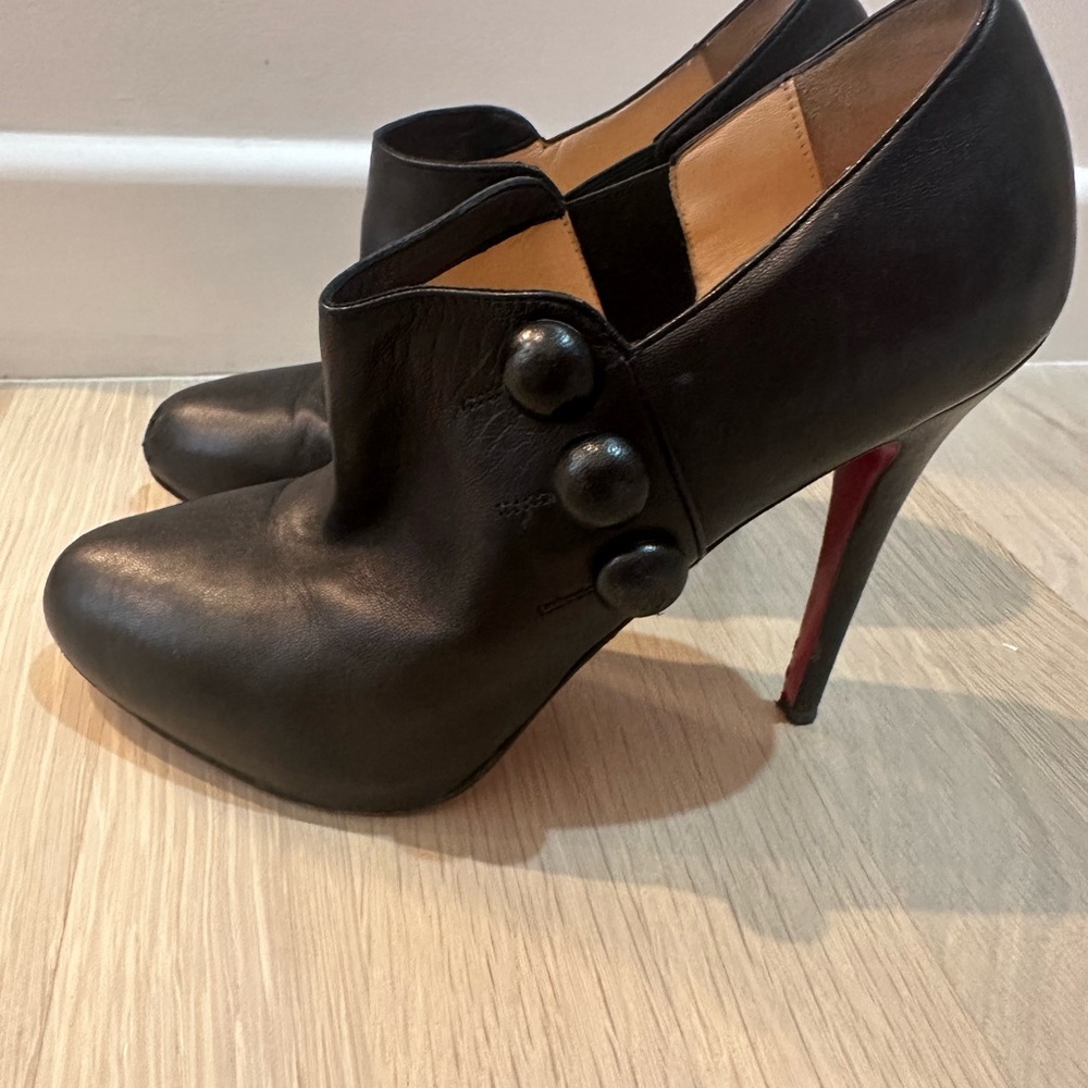 Christian Louboutin Black Leather C’est Moi Ankle Booties